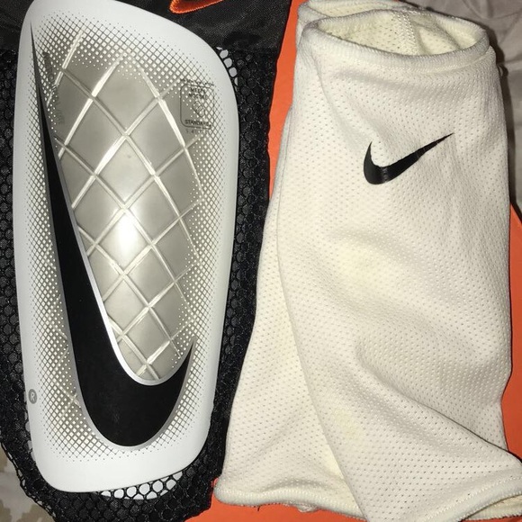 nike shin guard holders